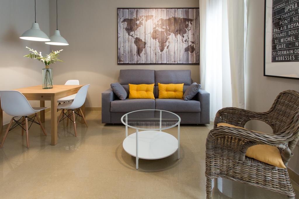 Apartamentos Alberto Lista 9 Seville Bilik gambar