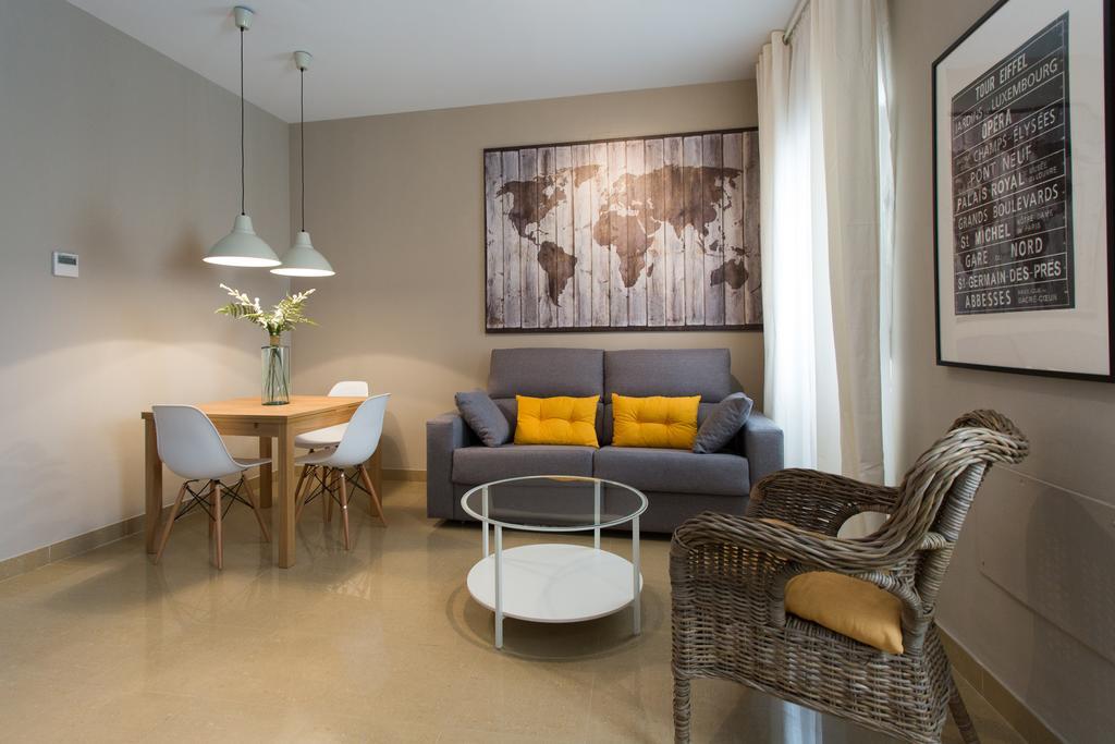 Apartamentos Alberto Lista 9 Seville Bilik gambar