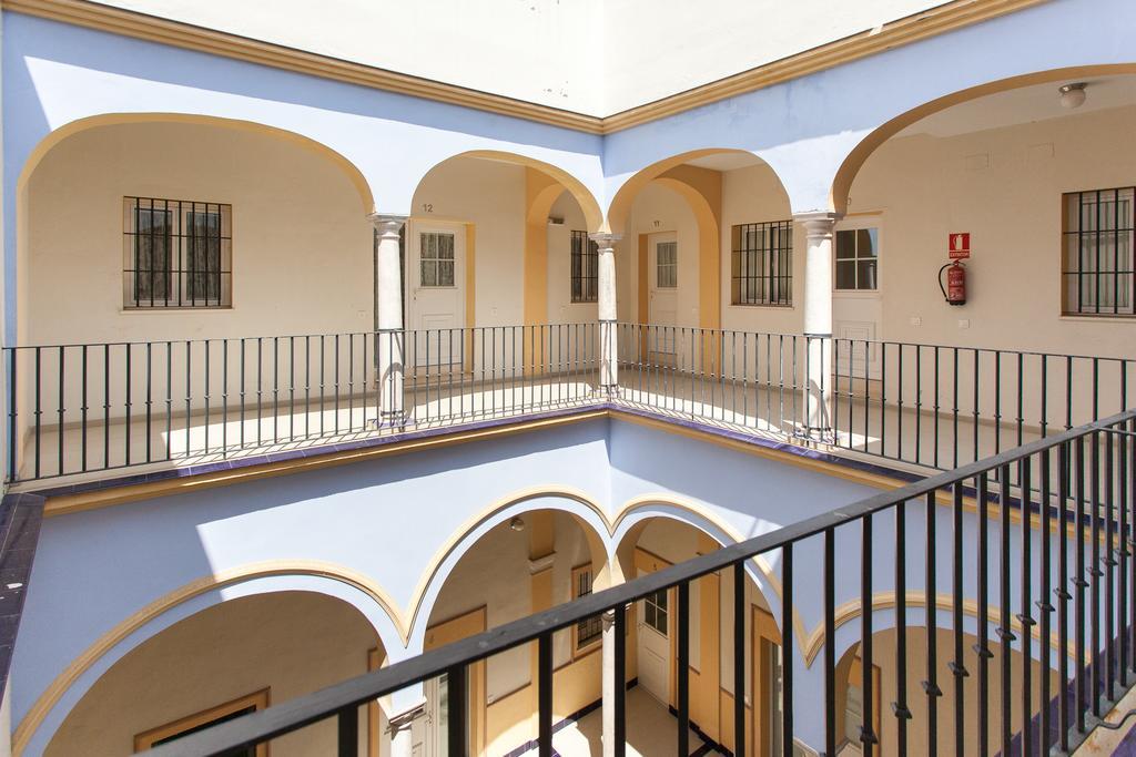 Apartamentos Alberto Lista 9 Seville Luaran gambar